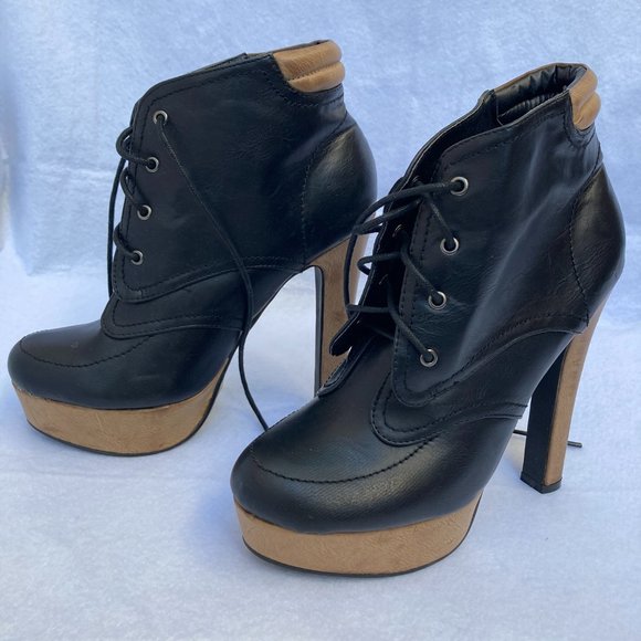 Ankle Booties with Wooden Heel Size 8 - Picture 1 of 9